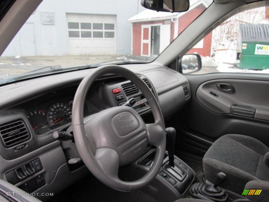 Medium Gray Interior 2004 Chevrolet Tracker ZR2 4WD Photo #45812741