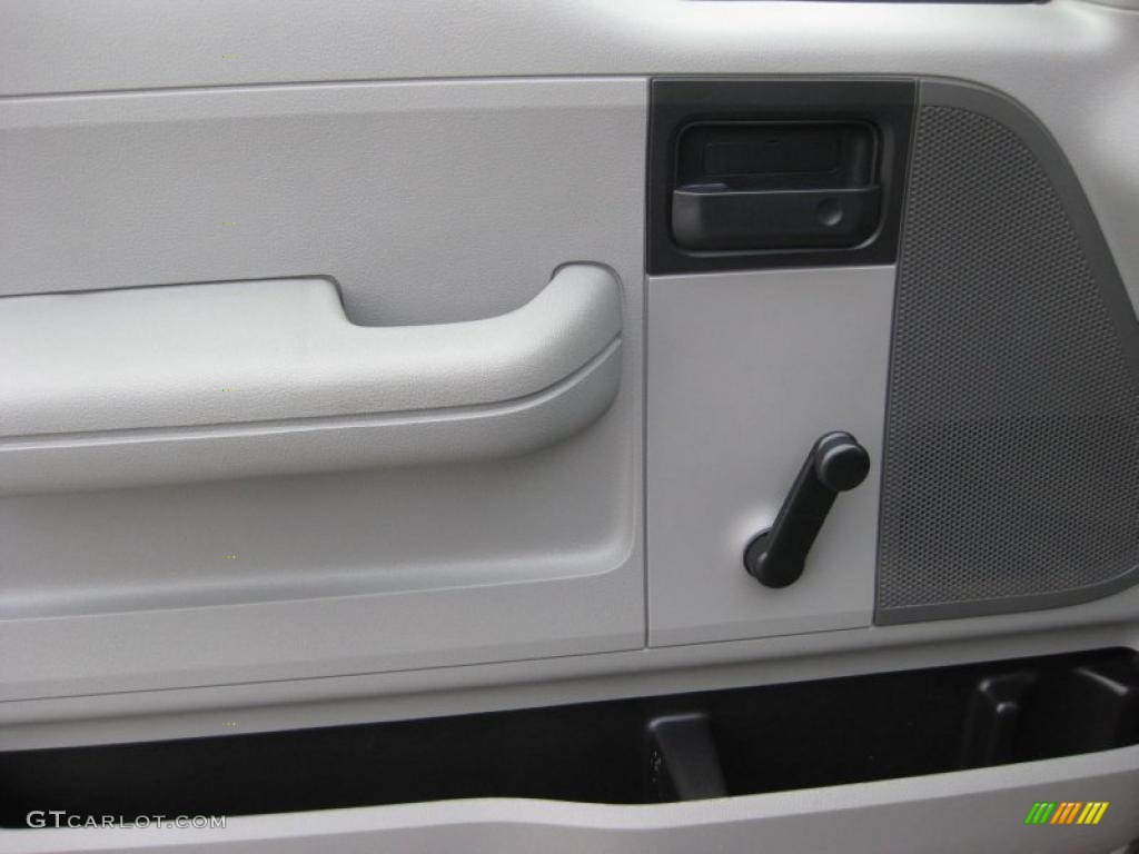 2004 F150 STX SuperCab 4x4 - Dark Shadow Grey Metallic / Black/Medium Flint photo #16