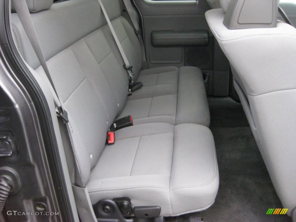 2004 F150 STX SuperCab 4x4 - Dark Shadow Grey Metallic / Black/Medium Flint photo #23