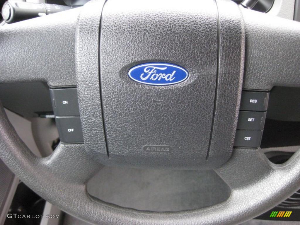 2004 F150 STX SuperCab 4x4 - Dark Shadow Grey Metallic / Black/Medium Flint photo #29