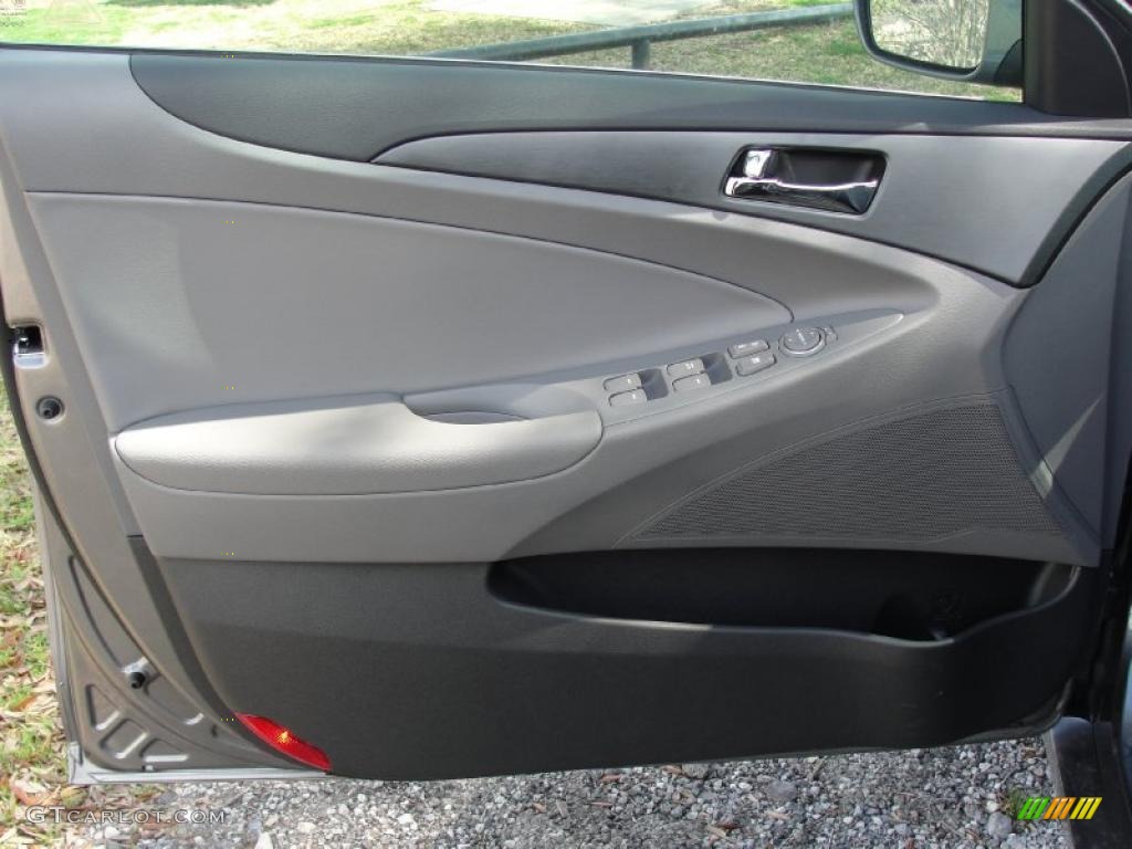 2011 Hyundai Sonata SE 2.0T Gray Door Panel Photo #45815117