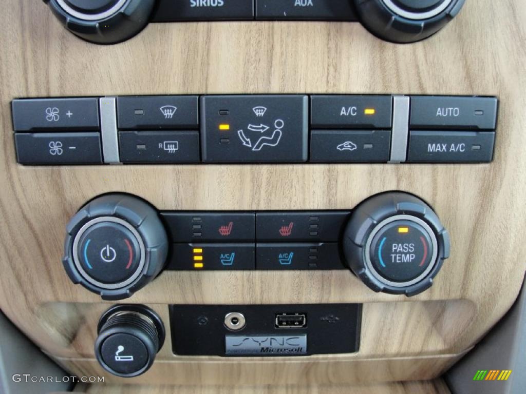 2011 Ford F150 Lariat SuperCrew 4x4 Controls Photo #45815757