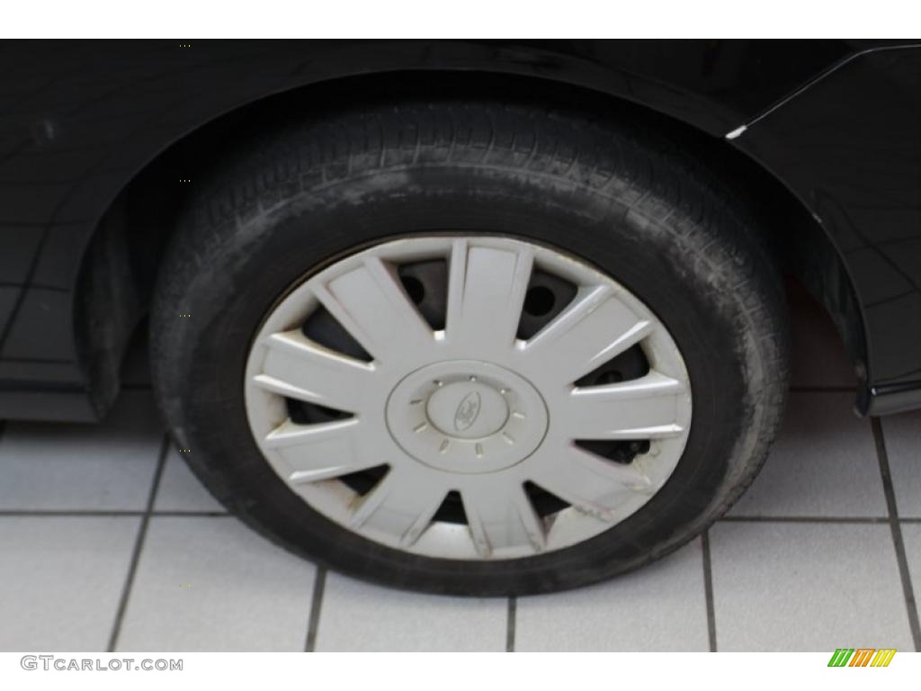 2005 Focus ZX4 S Sedan - Pitch Black / Dark Flint/Light Flint photo #10