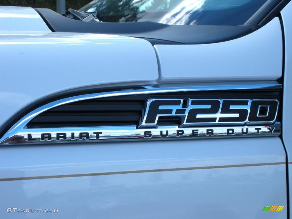 2011 Ford F250 Super Duty Lariat Crew Cab 4x4 Marks and Logos Photo #45822001
