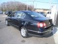 Deep Black - Passat 2.0T Sedan Photo No. 3
