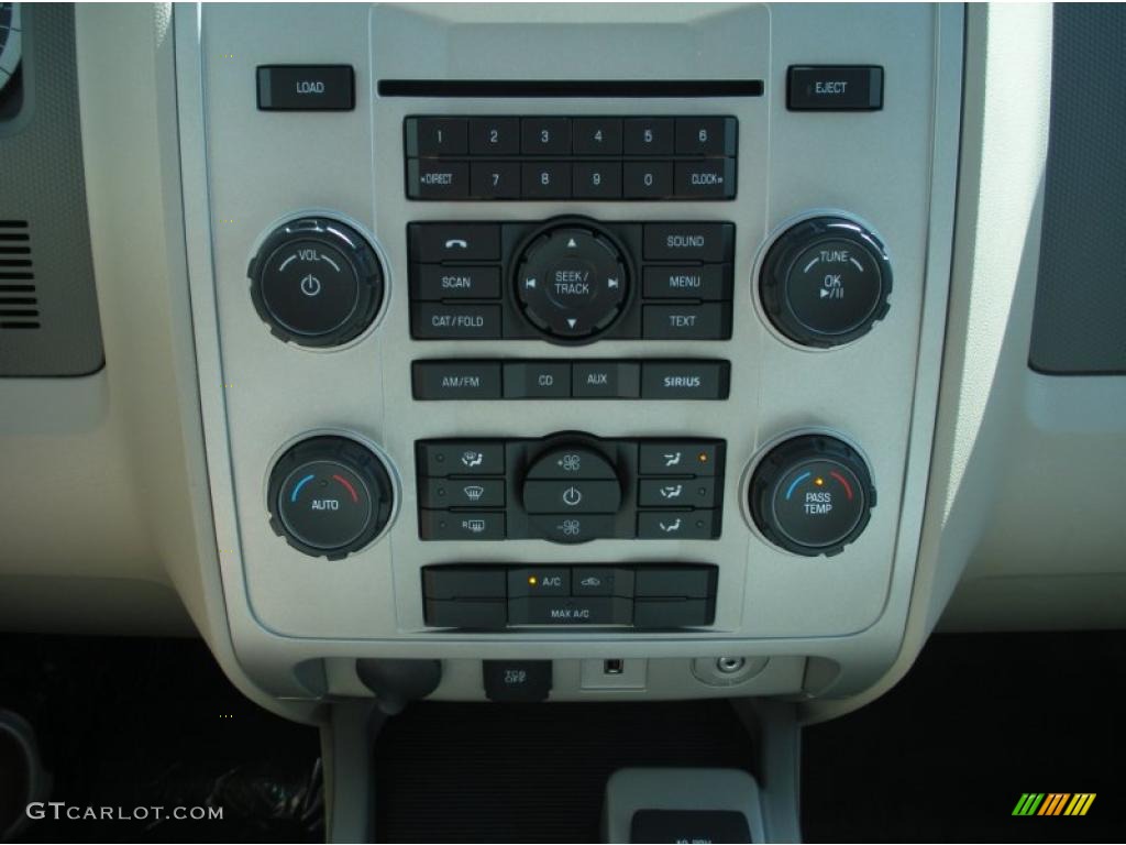 2011 Ford Escape Hybrid Controls Photo #45822561