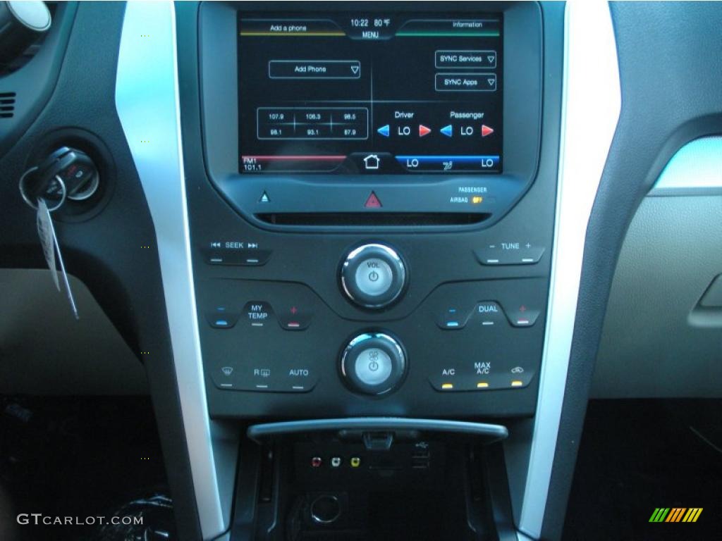 2011 Ford Explorer XLT Controls Photo #45822721