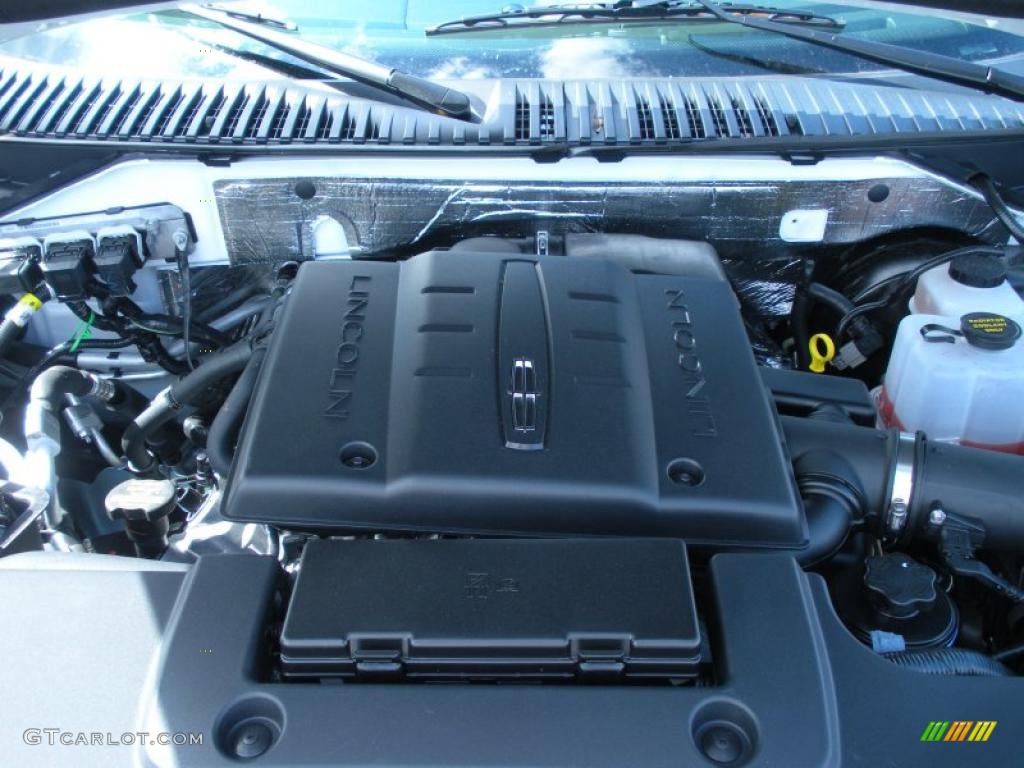 2011 Lincoln Navigator 4x2 5.4 Liter SOHC 24-Valve Flex-Fuel V8 Engine Photo #45823429