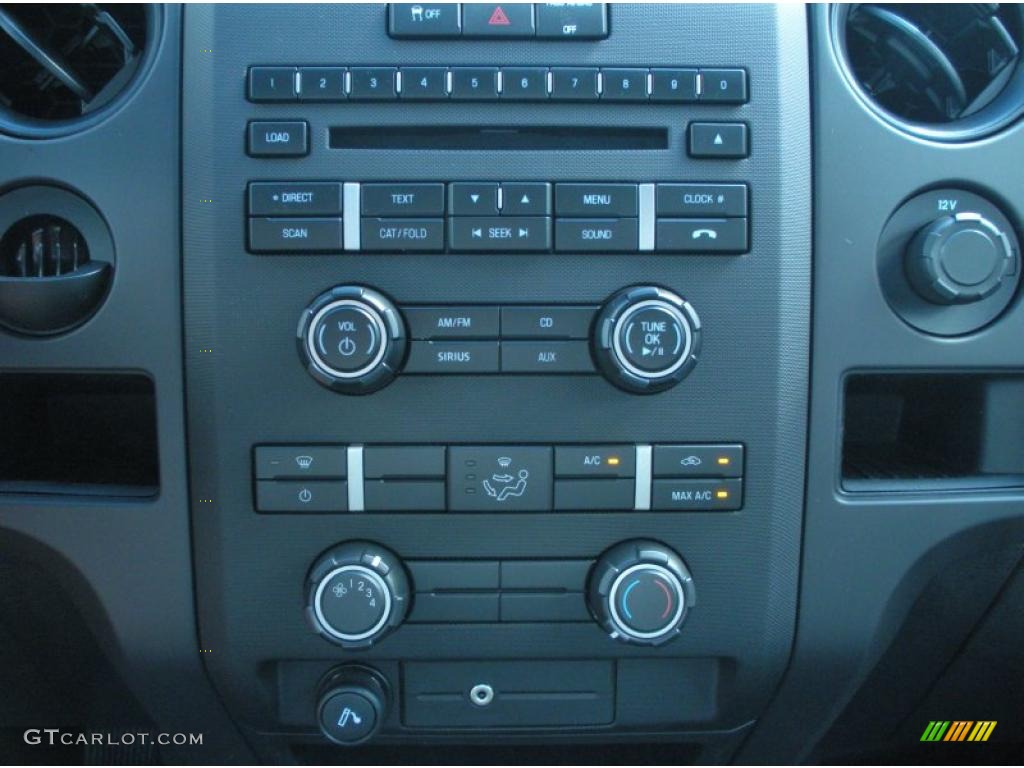 2011 Ford F150 XL Regular Cab Controls Photo #45823465
