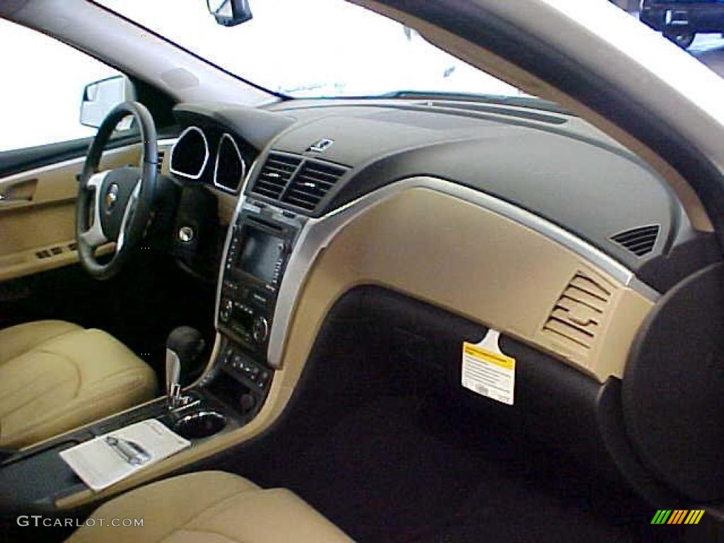 2011 Chevrolet Traverse LTZ AWD Cashmere/Ebony Dashboard Photo #45823717