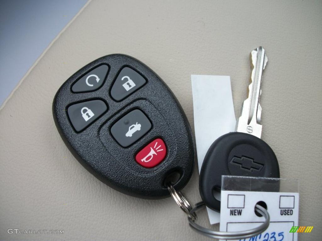 2011 Impala LT - Summit White / Neutral photo #39