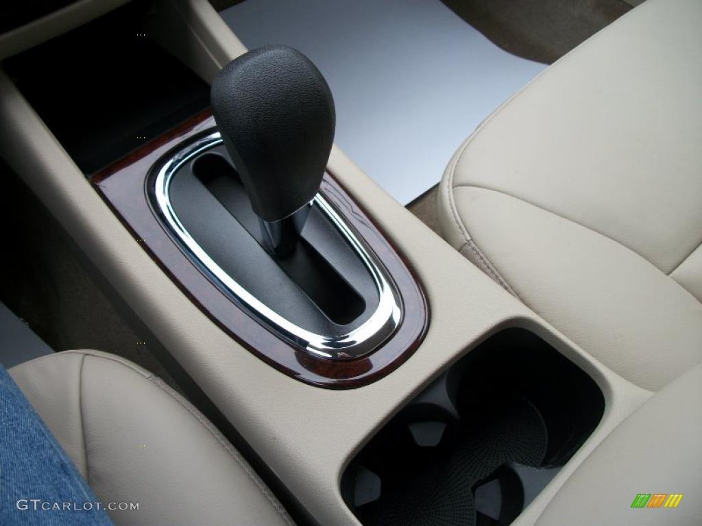2011 Impala LT - Summit White / Neutral photo #40