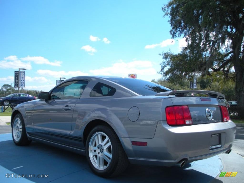2007 Mustang GT Deluxe Coupe - Tungsten Grey Metallic / Dark Charcoal photo #3