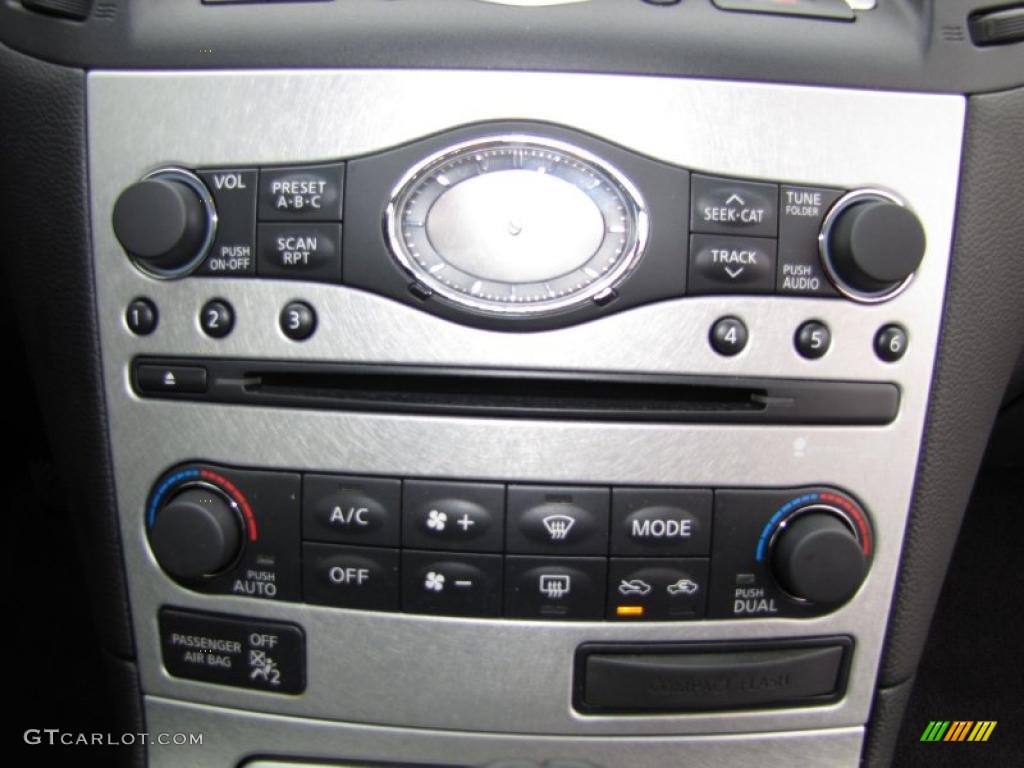 2009 Infiniti G 37 x Coupe Controls Photo #45826485