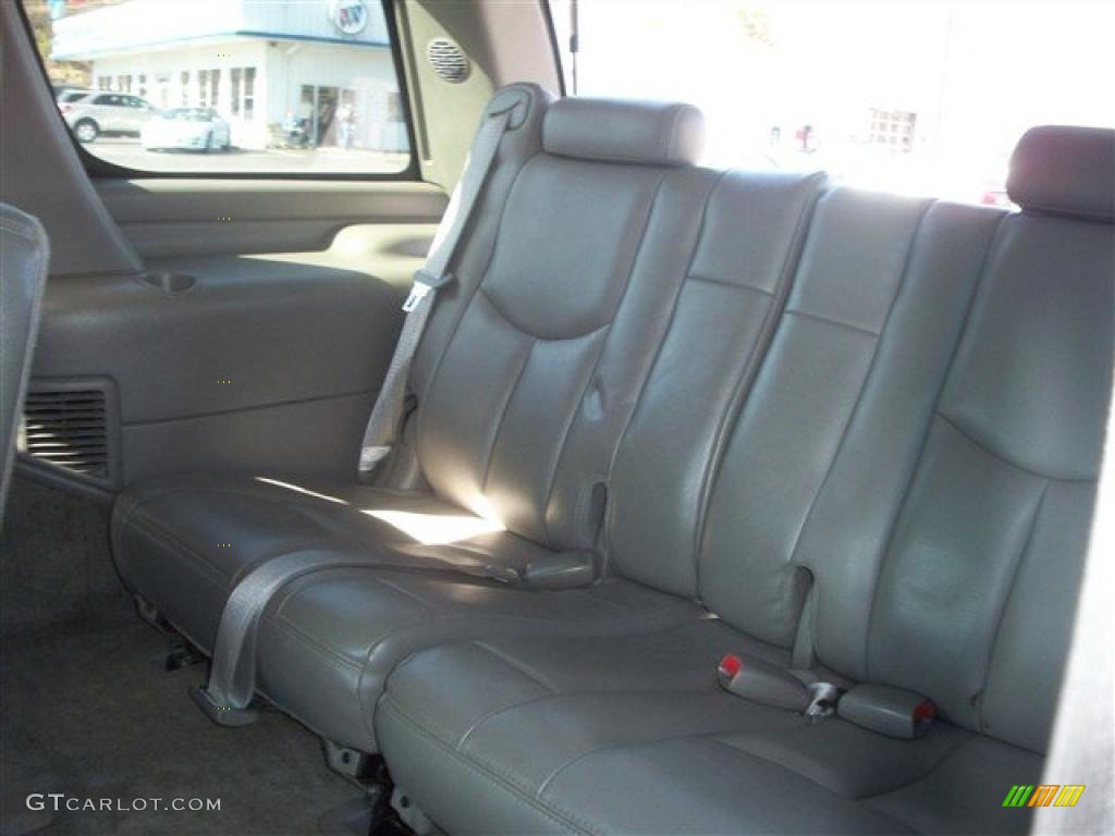 2004 Tahoe LT 4x4 - Black / Gray/Dark Charcoal photo #13