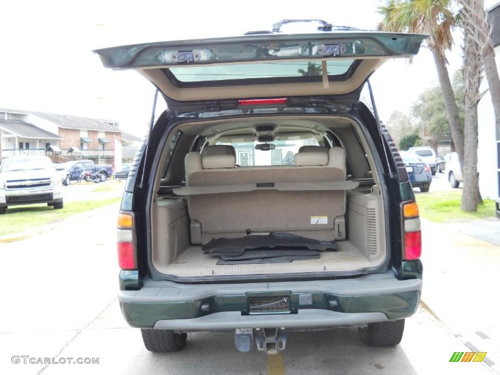 2004 Suburban 1500 Z71 4x4 - Dark Green Metallic / Tan/Neutral photo #3