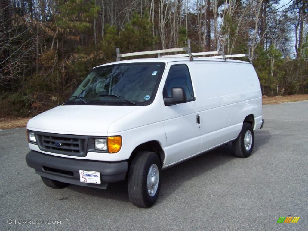 2003 E Series Van E350 Super Duty Commercial - Oxford White / Medium Pebble photo #1