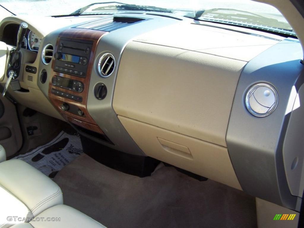 2004 F150 Lariat SuperCrew 4x4 - Arizona Beige Metallic / Tan photo #18