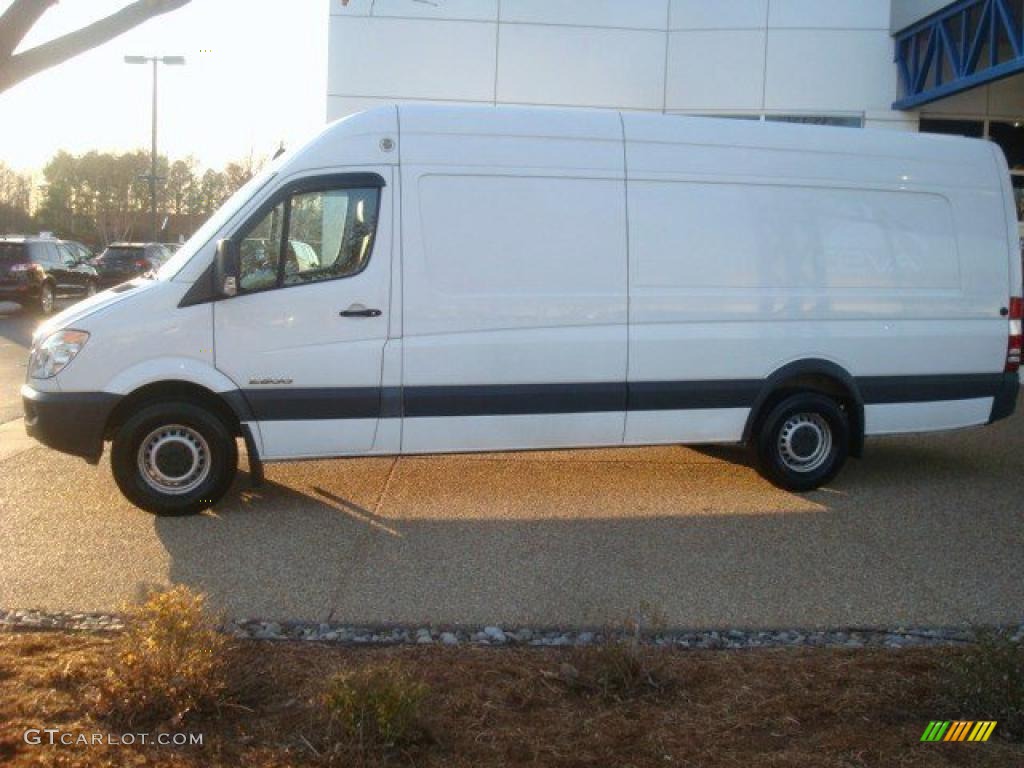 2007 Sprinter Van 2500 High Roof Cargo - Arctic White / Gray photo #3