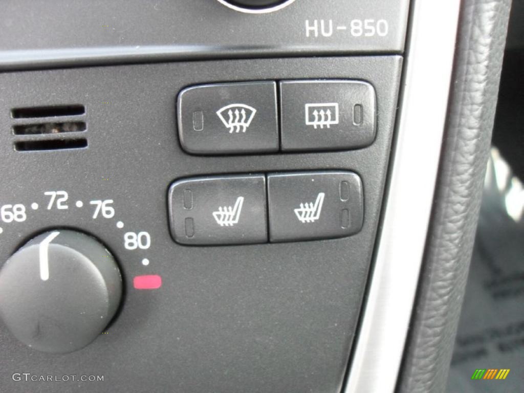 2005 Volvo S60 R AWD Controls Photo #45842528