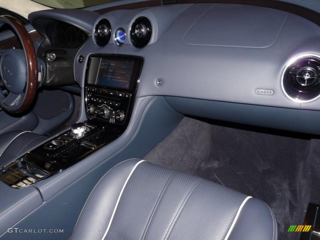 Navy Blue/Ivory Interior 2011 Jaguar XJ XJL Supercharged Photo #45844353