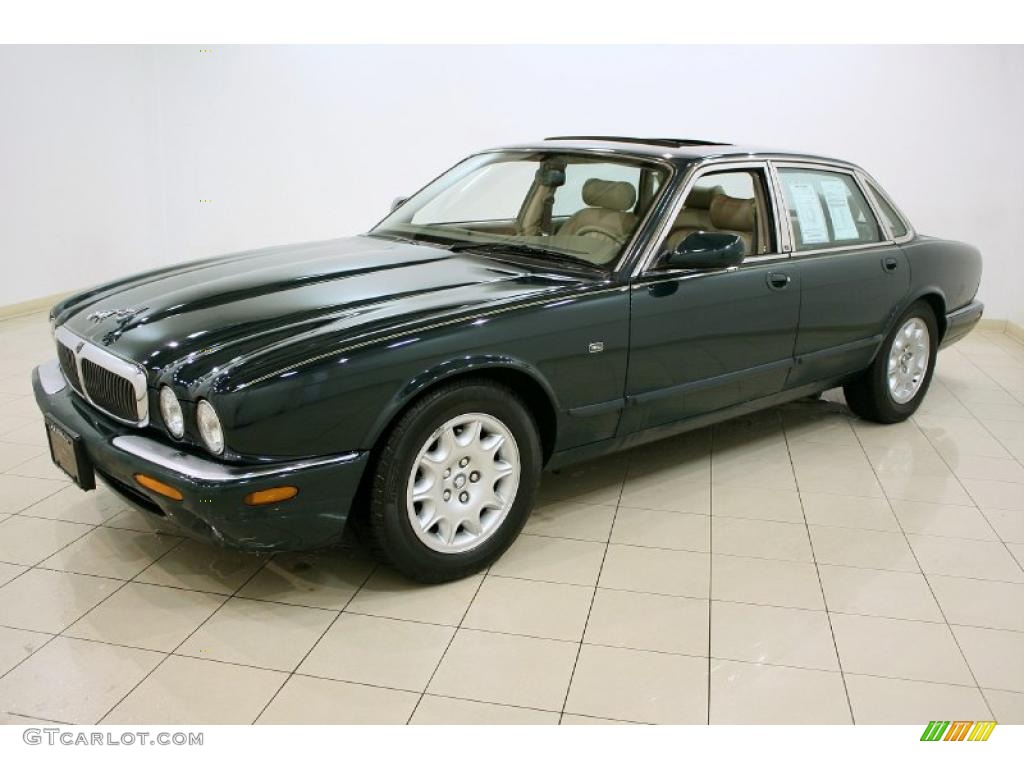 1998 XJ XJ8 - British Racing Green / Cashmere photo #4