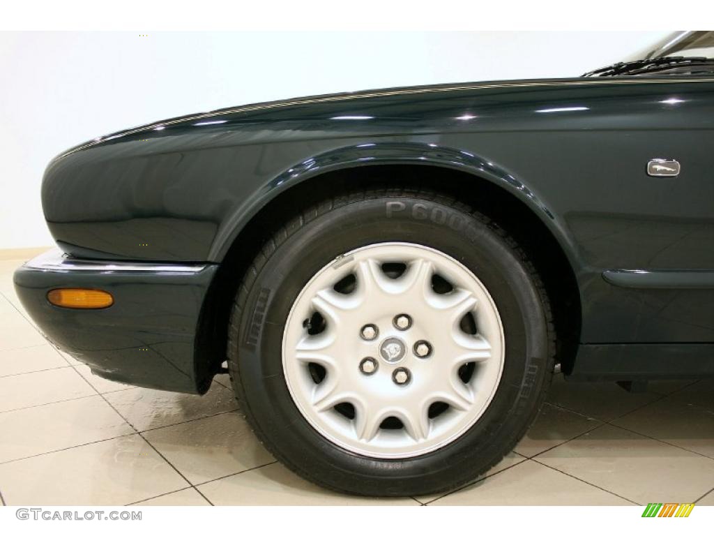 1998 XJ XJ8 - British Racing Green / Cashmere photo #28