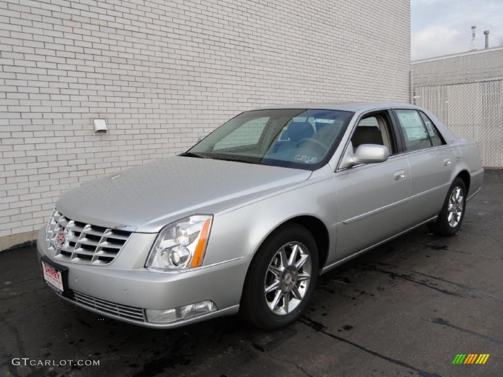 Radiant Silver Metallic 2011 Cadillac DTS Luxury Exterior Photo #45846908
