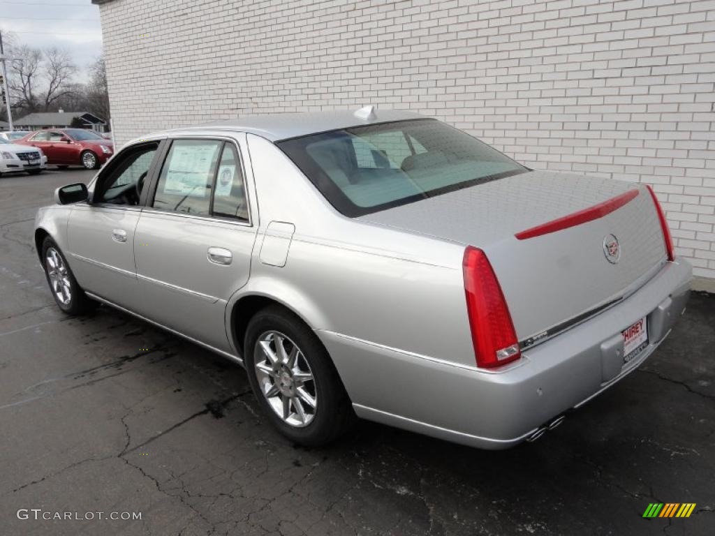 Radiant Silver Metallic 2011 Cadillac DTS Luxury Exterior Photo #45846928