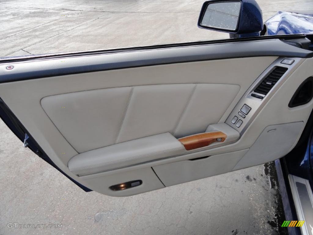 2006 Cadillac XLR Roadster Door Panel Photos