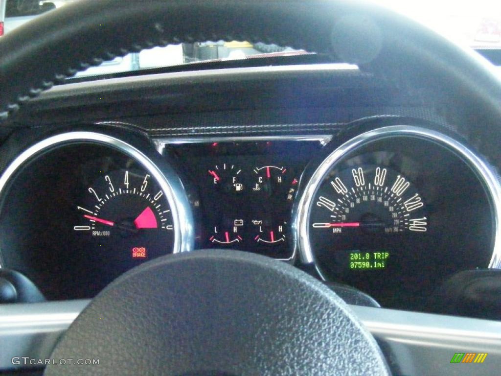 2008 Ford Mustang GT Premium Coupe Gauges Photo #45852853