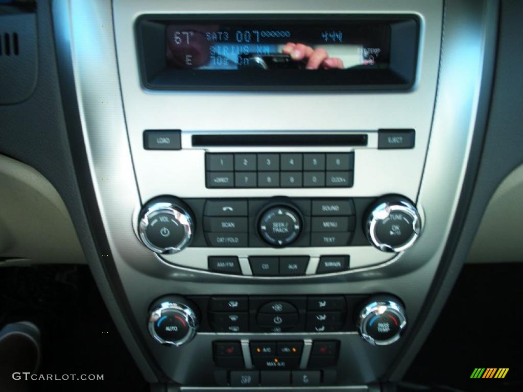2011 Ford Fusion Hybrid Controls Photo #45854238