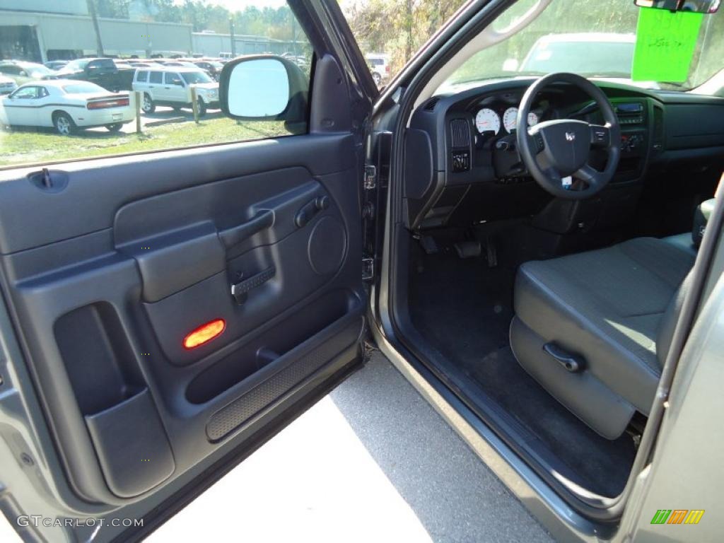 2005 Ram 1500 ST Regular Cab - Mineral Gray Metallic / Dark Slate Gray photo #4