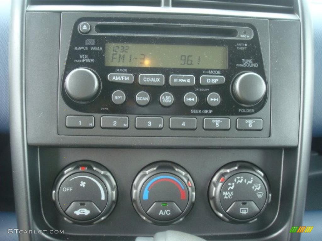 2006 Honda Element EX AWD Controls Photos