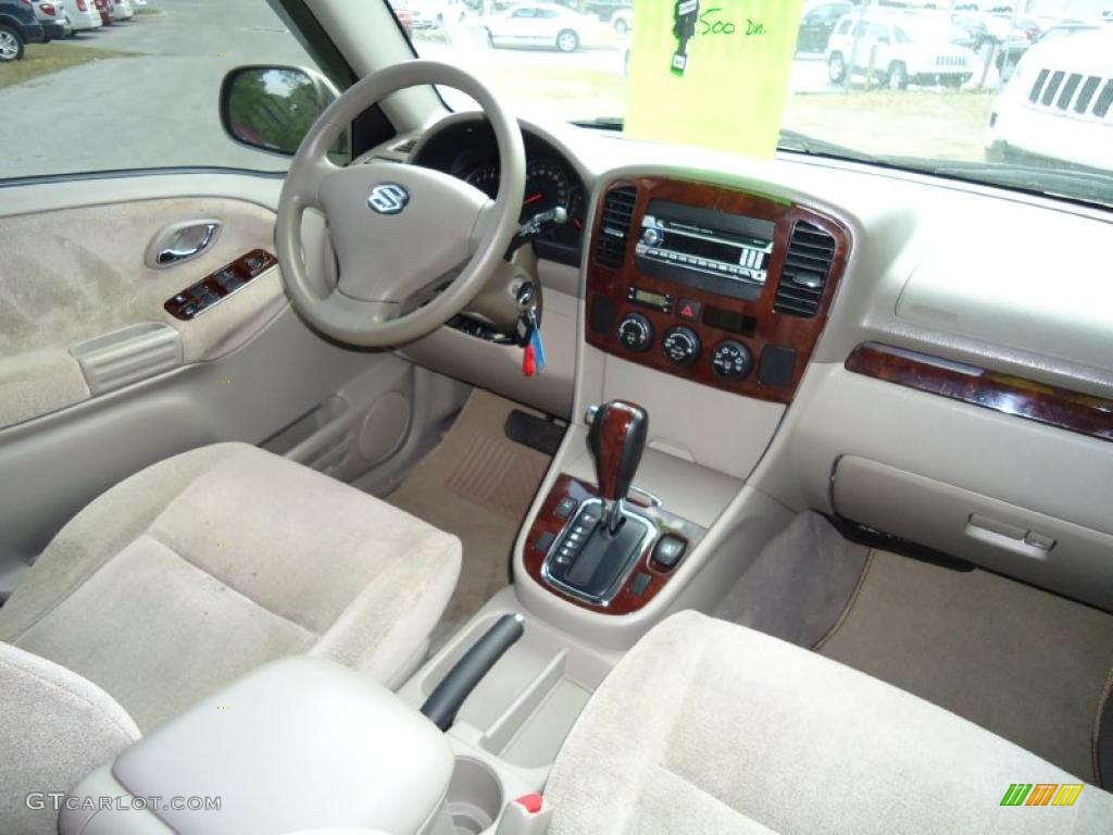 Beige Interior 2004 Suzuki XL7 LX Photo #45856410