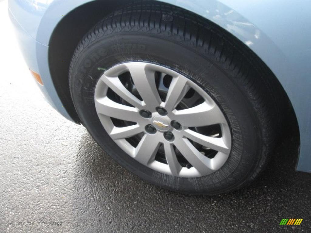 2011 Cruze LS - Ice Blue Metallic / Jet Black/Medium Titanium photo #5