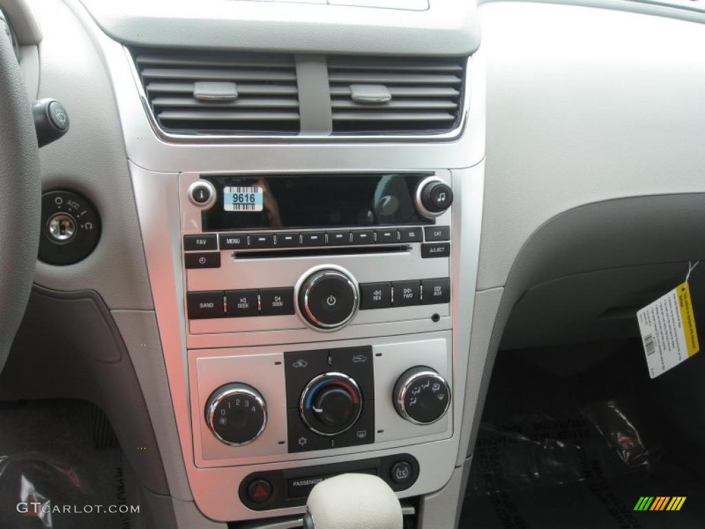 2011 Chevrolet Malibu LS Controls Photo #45857250
