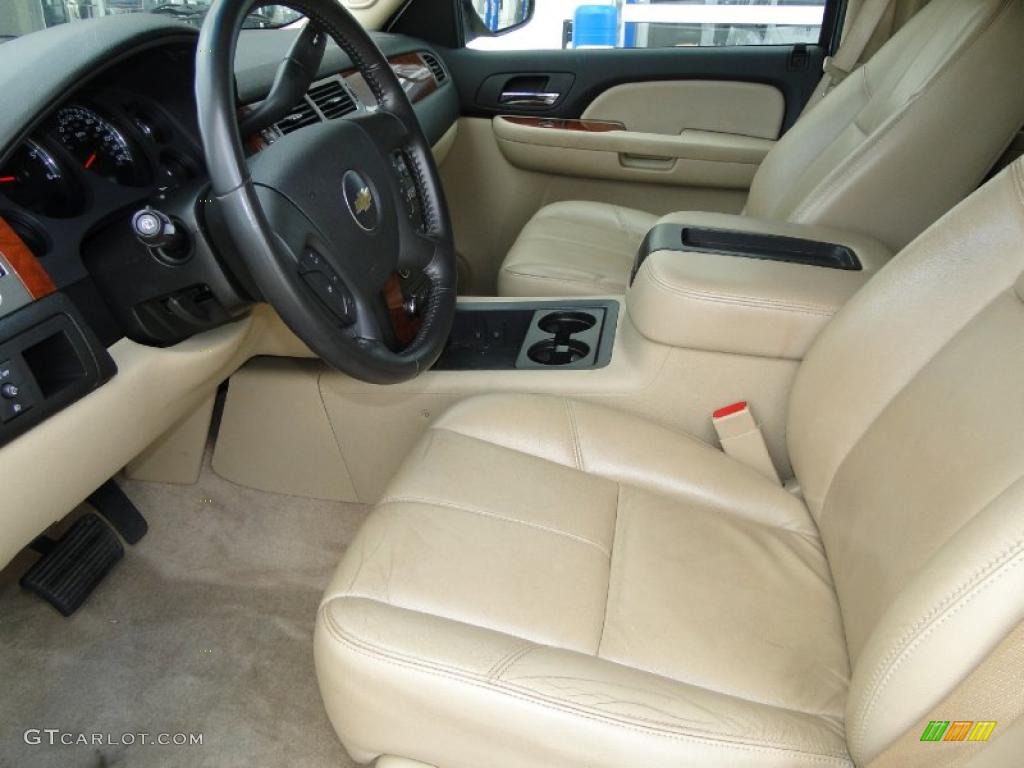 Light Cashmere Ebony Interior 2008 Chevrolet Suburban 1500
