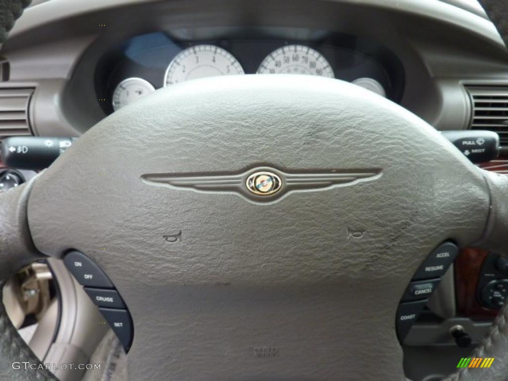 2002 Sebring LXi Sedan - Light Almond Pearl Metallic / Sandstone photo #24