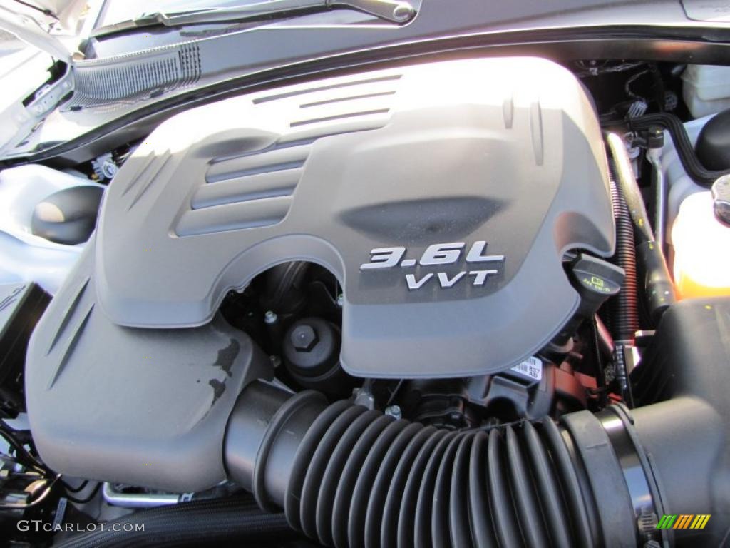 2011 Dodge Charger SE 3.6 Liter DOHC 24-Valve VVT Pentastar V6 Engine Photo #45859602