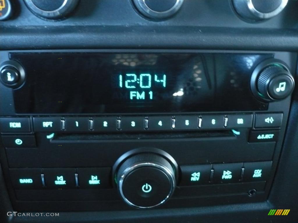 2009 Chevrolet Express 3500 Extended Cargo Van Controls Photo #45861763