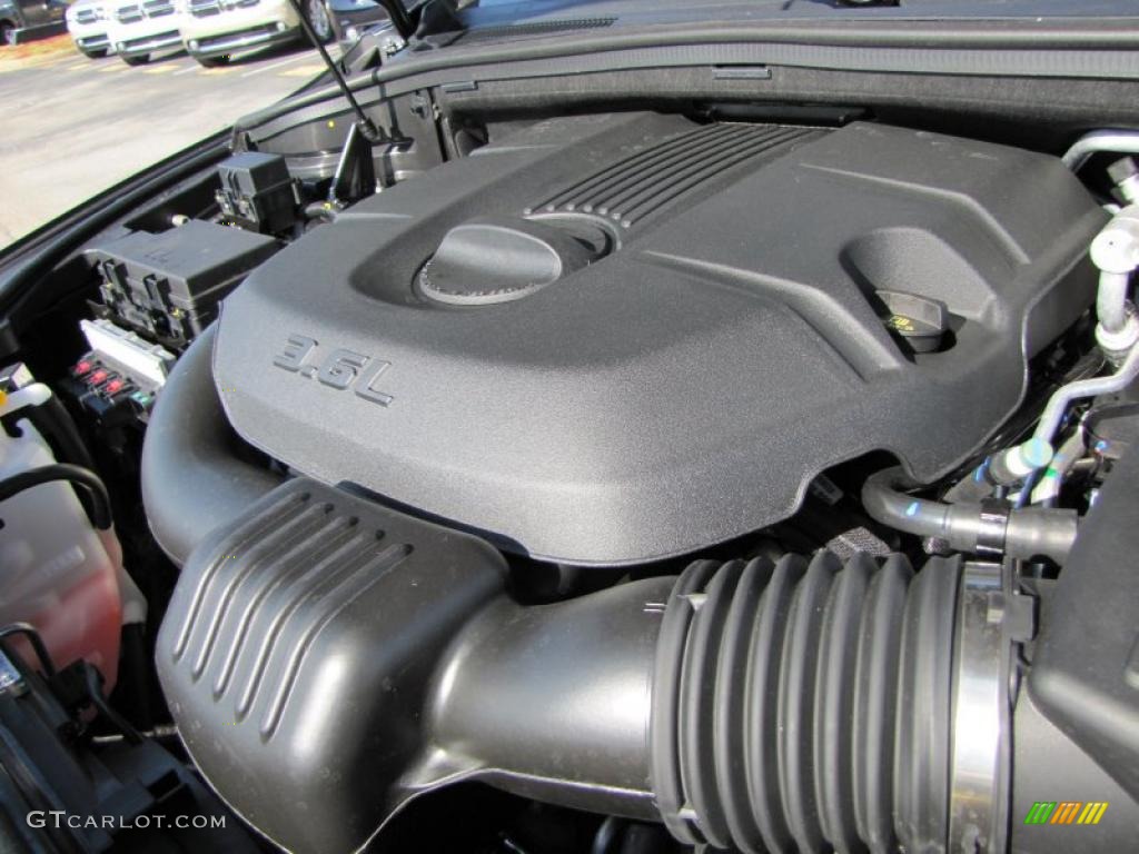 2011 Dodge Durango Express 3.6 Liter DOHC 24-Valve VVT Pentastar V6 Engine Photo #45863087