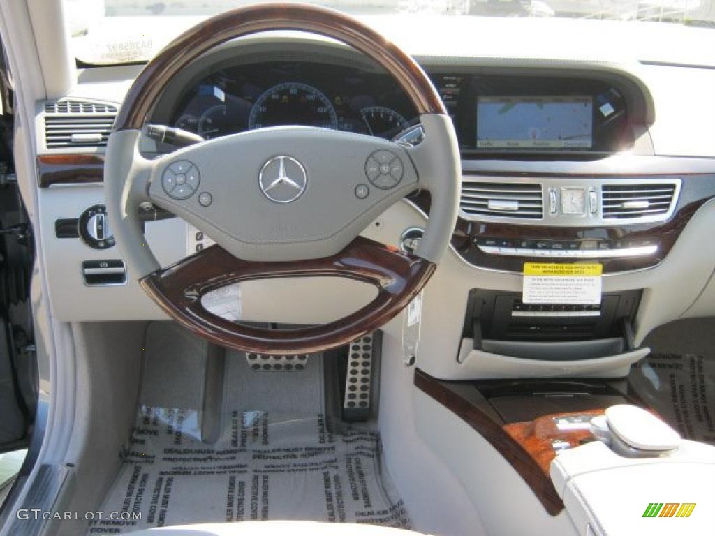 2011 Mercedes-Benz S 550 Sedan Grey/Dark Grey Dashboard Photo #45863399