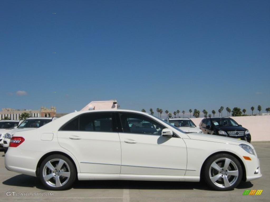 2011 E 350 Sedan - Arctic White / Black photo #2