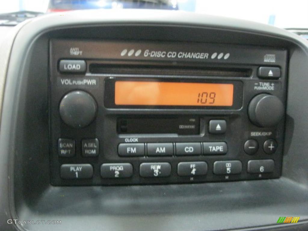 2004 Honda CR-V EX 4WD Controls Photo #45865619