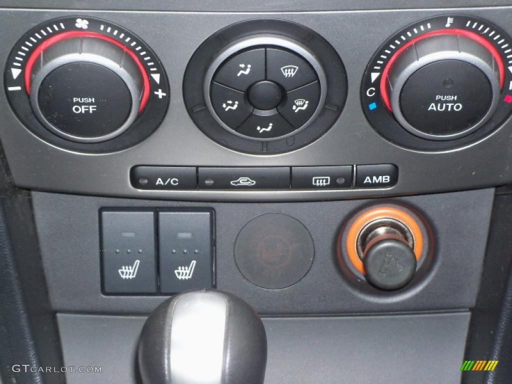 2007 Mazda MAZDA3 s Grand Touring Hatchback Controls Photo #45866343