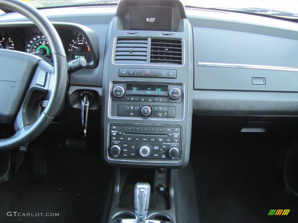 2010 Dodge Journey R/T Controls Photo #45866911