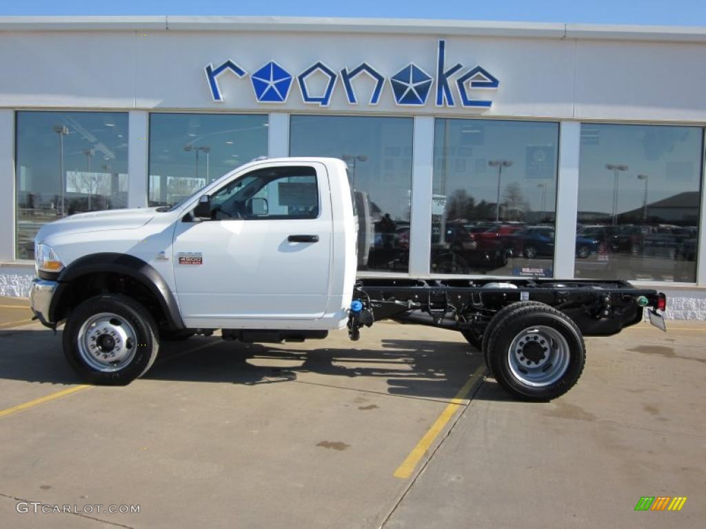 2011 Ram 4500 HD SLT Regular Cab 4x4 Chassis - Bright White / Dark Slate/Medium Graystone photo #1