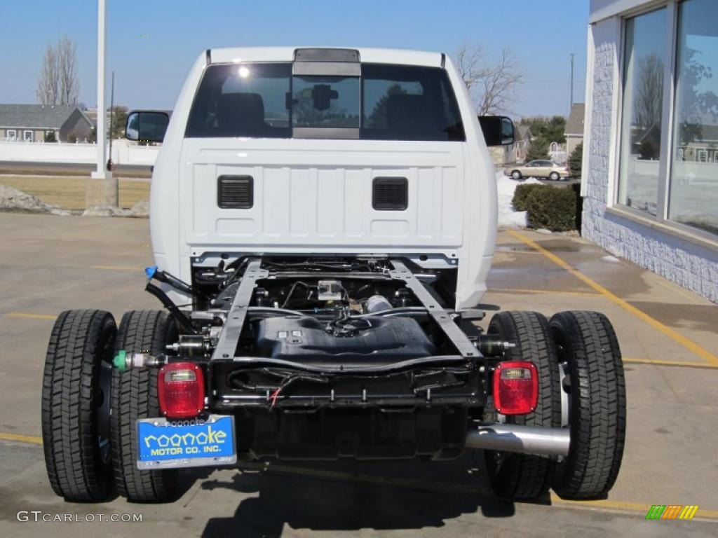 Bright White 2011 Dodge Ram 4500 HD SLT Regular Cab 4x4 Chassis Exterior Photo #45868439