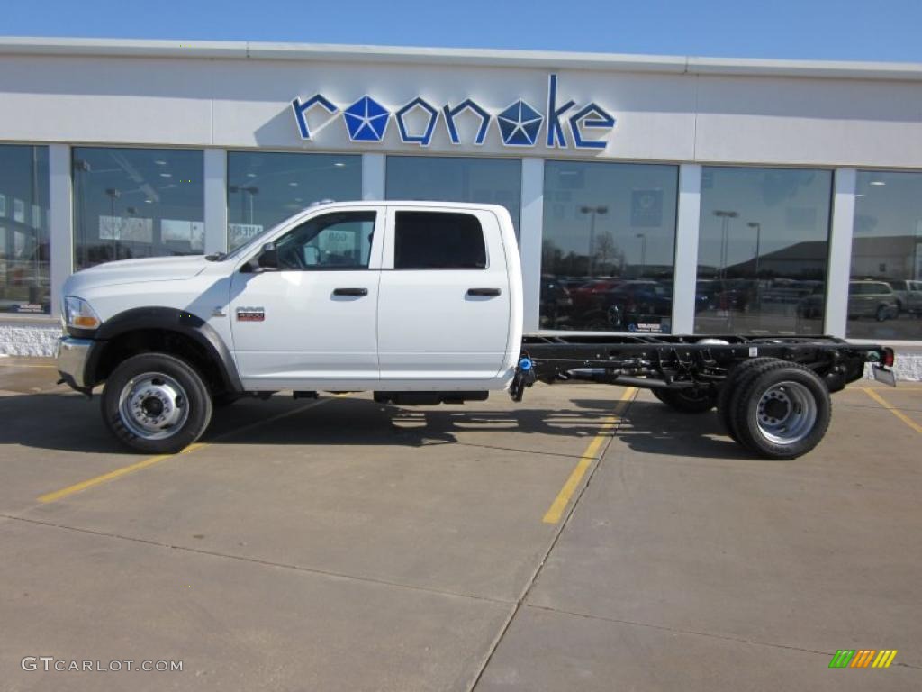 2011 Ram 4500 HD SLT Crew Cab 4x4 Chassis - Bright White / Dark Slate/Medium Graystone photo #1